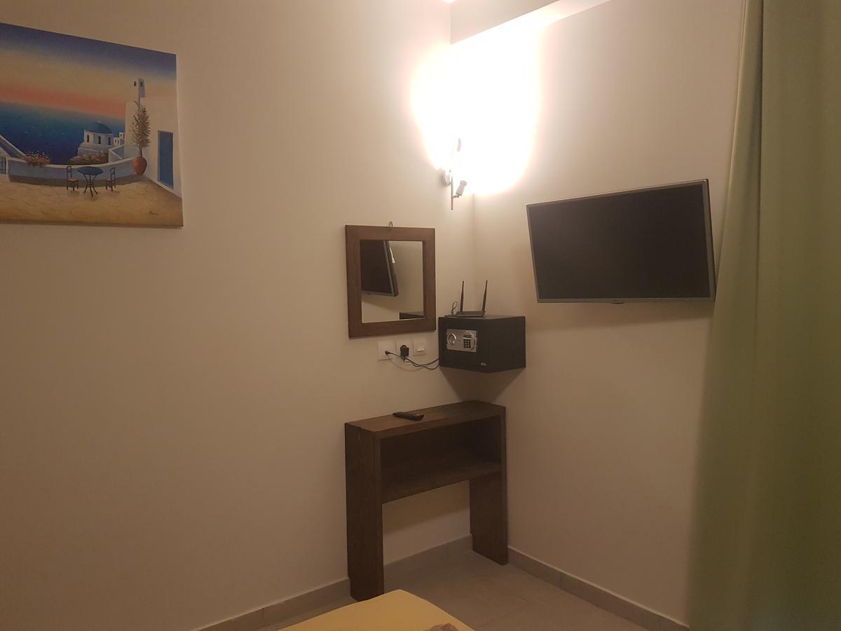 Maestro Apartments 法里拉基 外观 照片